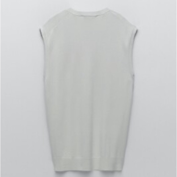 Zara Knit Button Up Vest in Gray (Size:L) - Picture 3 of 17